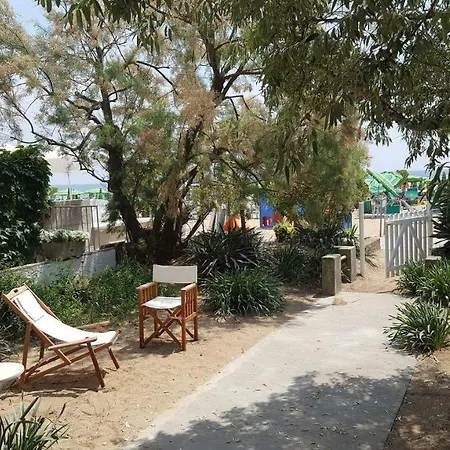 Picchetti Fronte Mare Villa