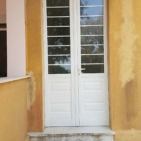 Villa Picchetti Fronte Mare *